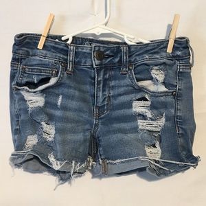 American Eagle Super Low Shortie. Shorts size 6